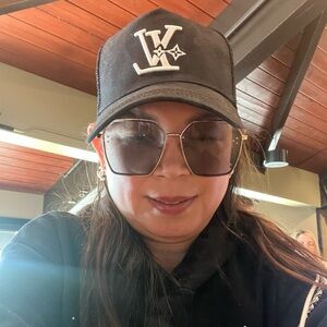 Meet your Posher, WinnieE